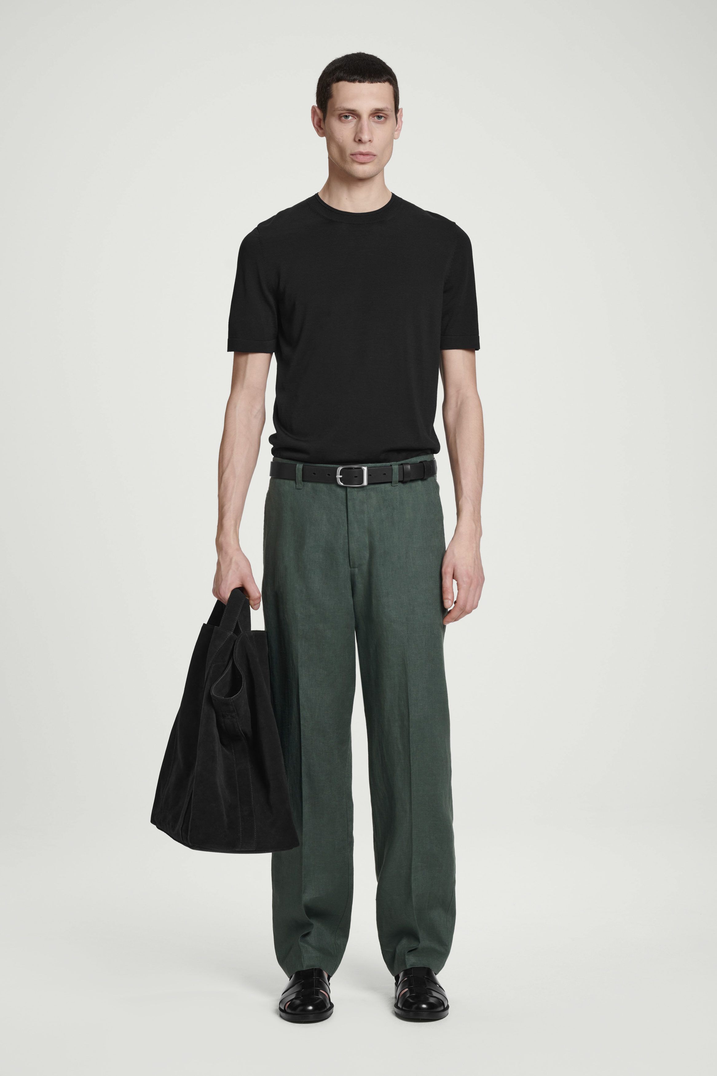 릴렉스 린넨 테이퍼드 바지 RELAXED LINEN TAPERED TROUSERS 1275811003