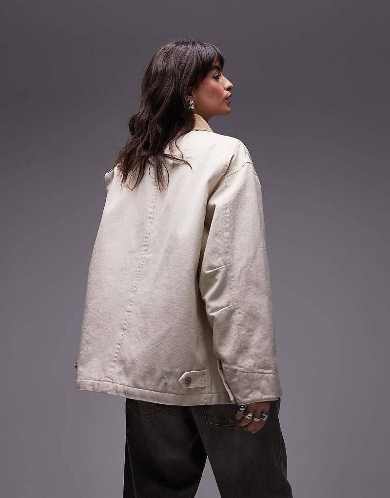 & 배색 ARKET   Workwear-Barnjacke in Wollweiß mit Utility-Taschen und Kontrastkragen in Oversize-Passform 207857876Gebrochenes Weiß