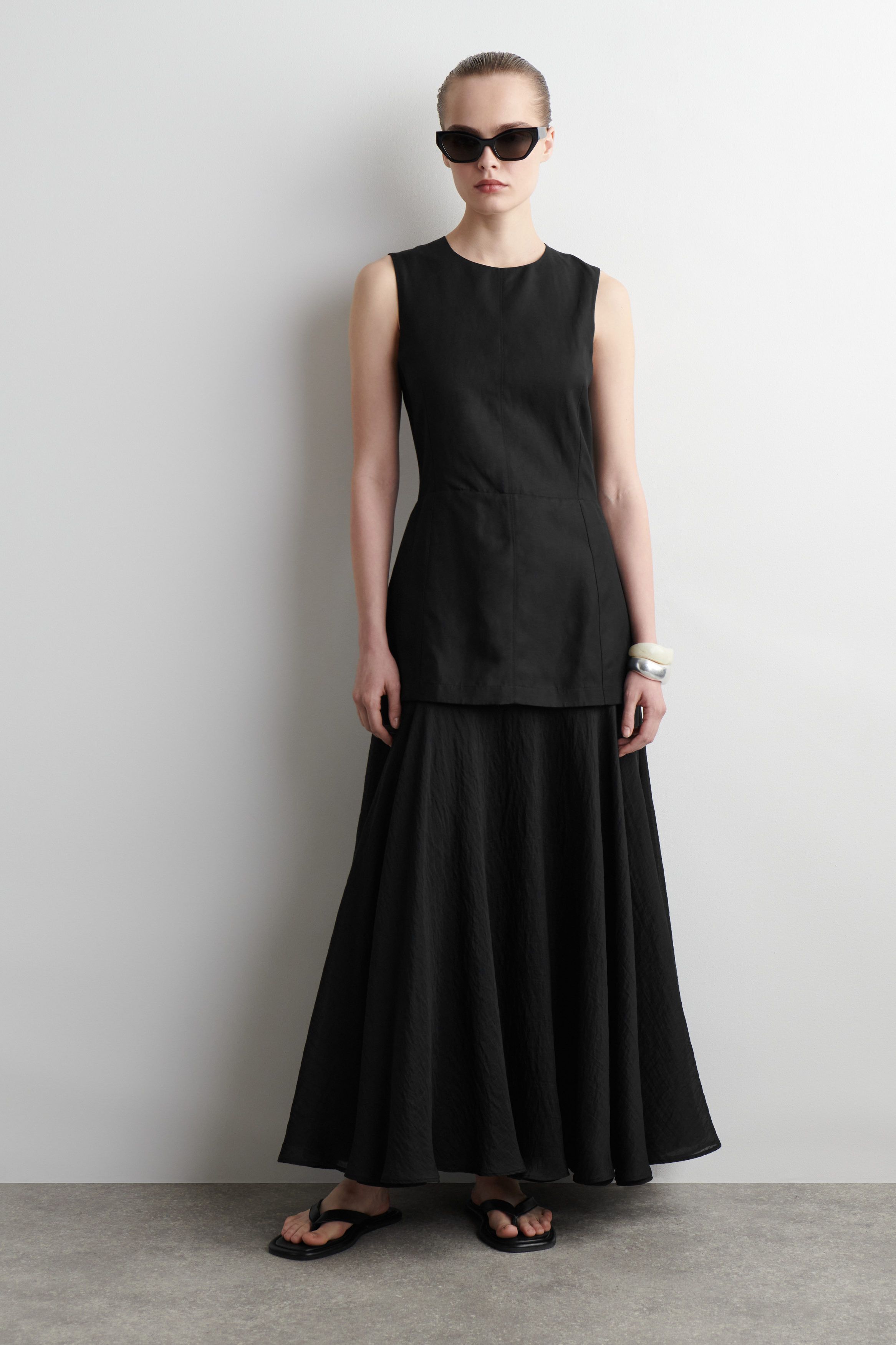미디 드레스 LAYERED PEPLUM MIDI DRESS 1277581001