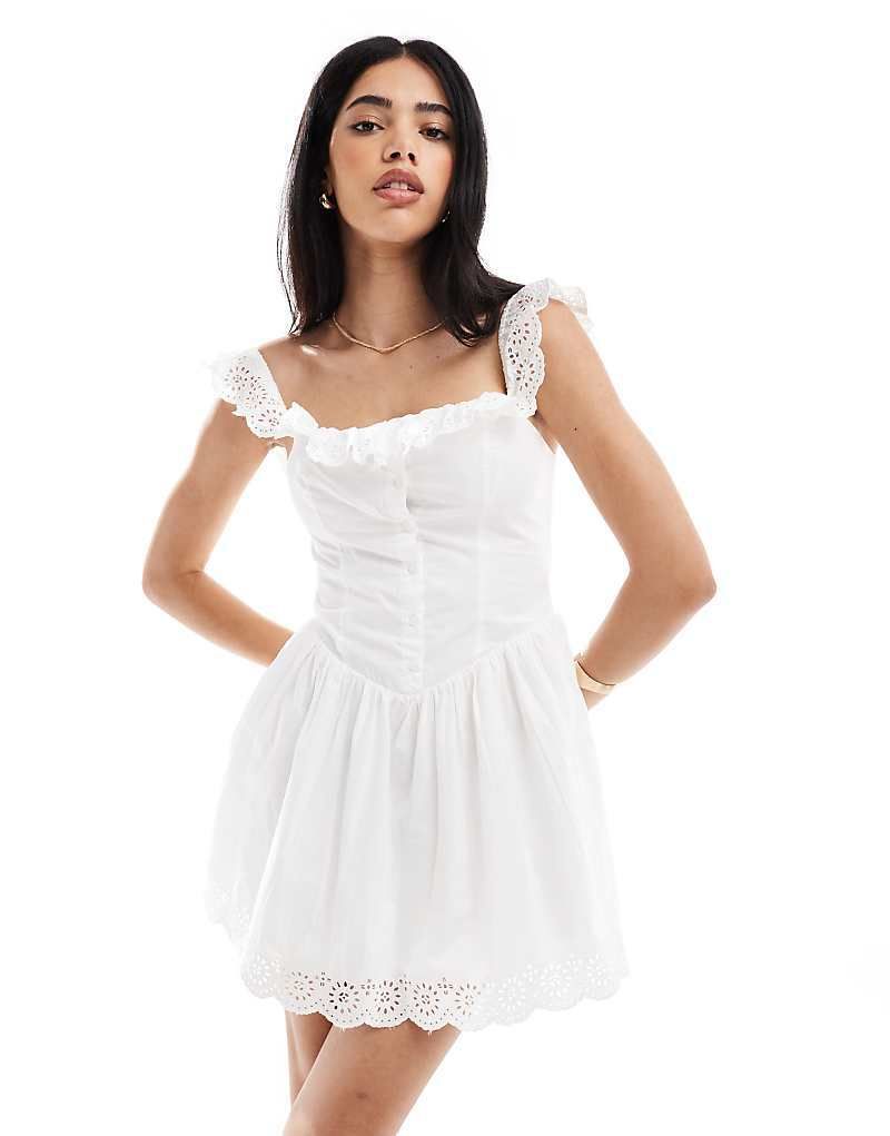 화이트 러플 Voluminoses Minikleid in Weiß mit lasergeschnittenen Ruschen 208562722WEISS