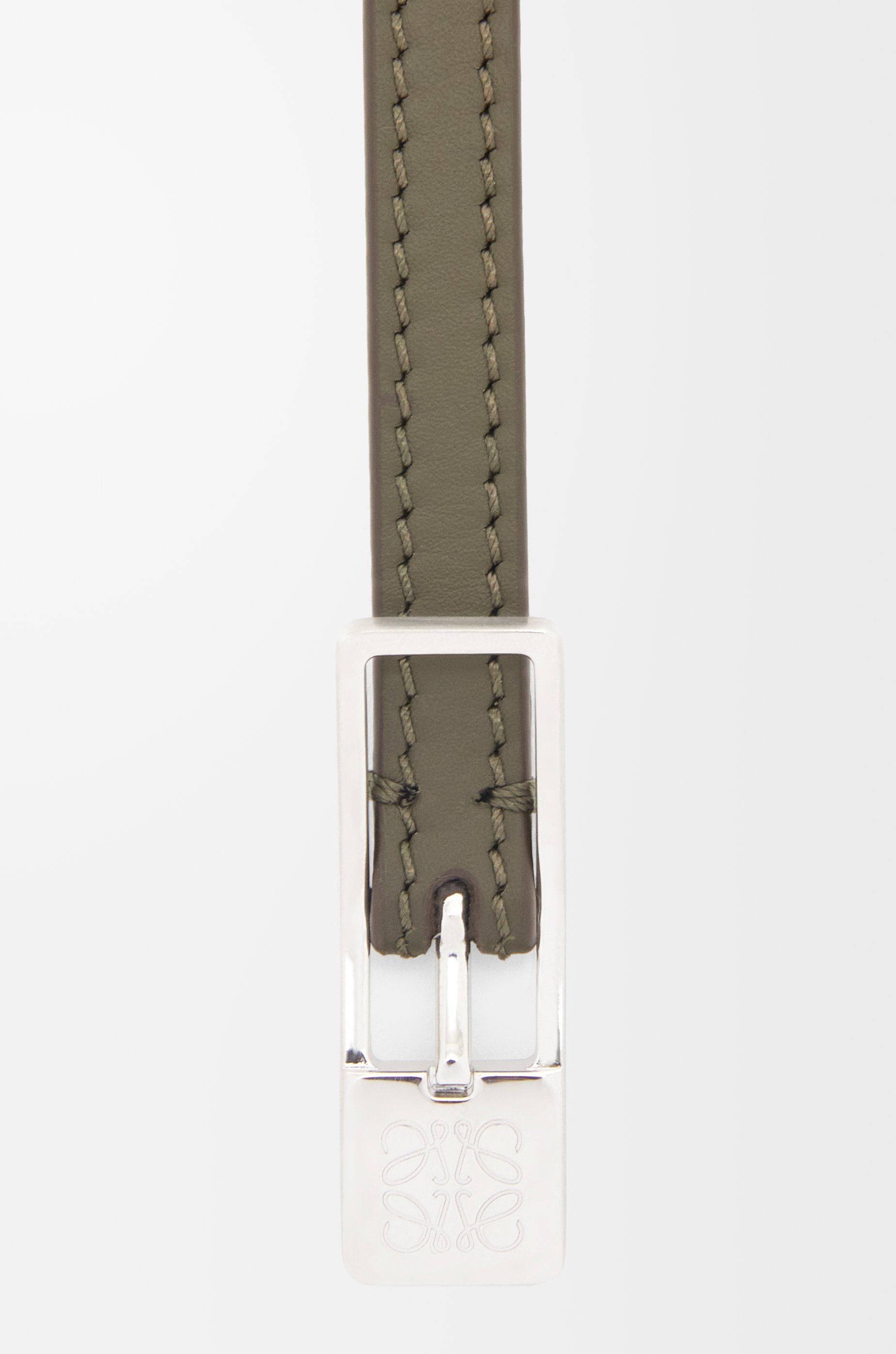 아마조나 패들락 벨트 스무스 카프스킨 Amazona padlock belt in smooth calfskin E619Z16X13 Tea Dust/Palladium