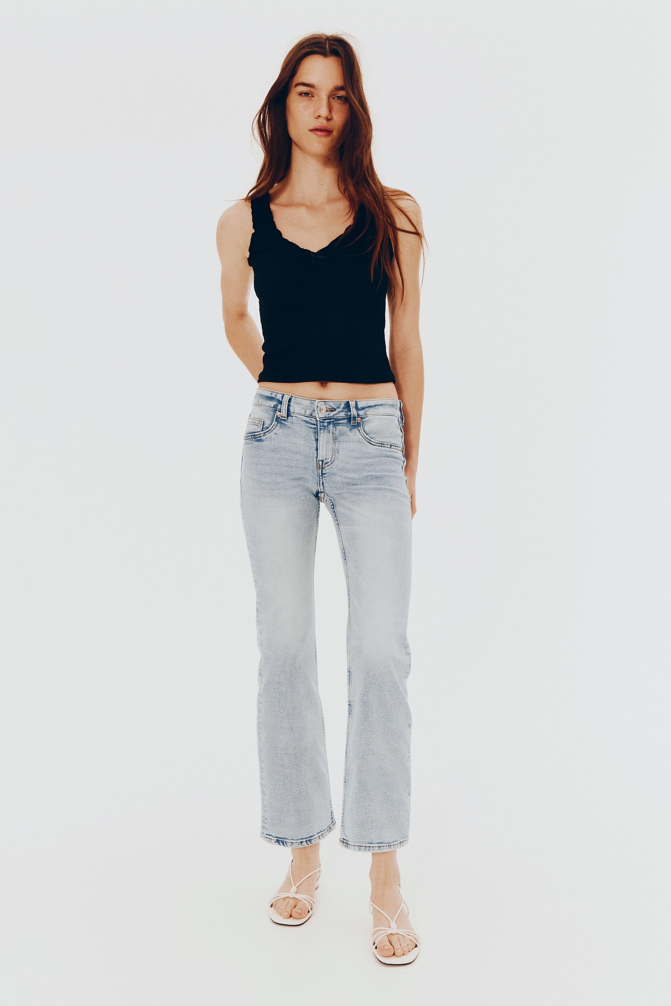 플레어 로우 앵클 데님 Flared Low Ankle Jeans 1282191001