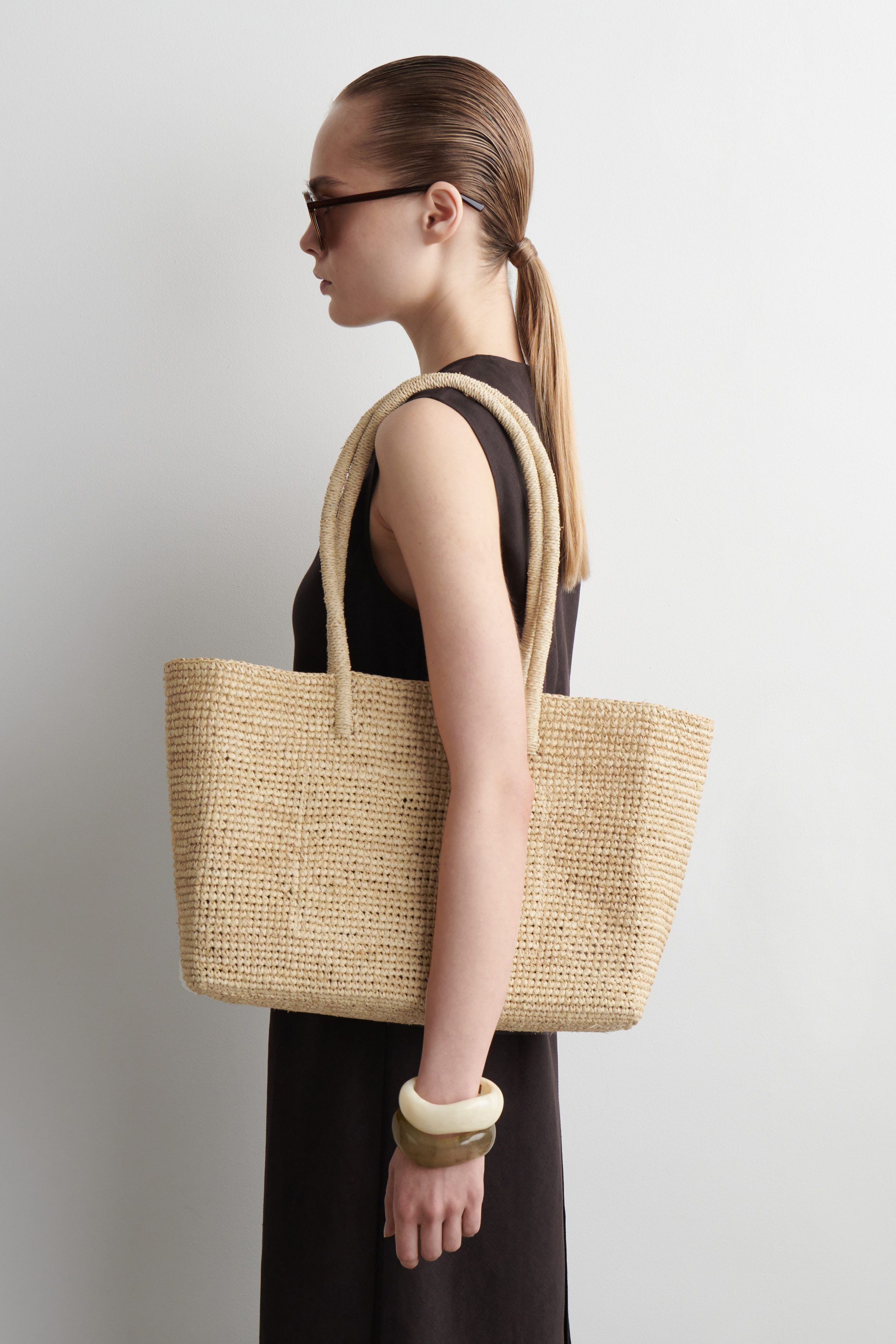토트 가방 라피아 HAND-WOVEN TOTE BAG - RAFFIA 1278232002