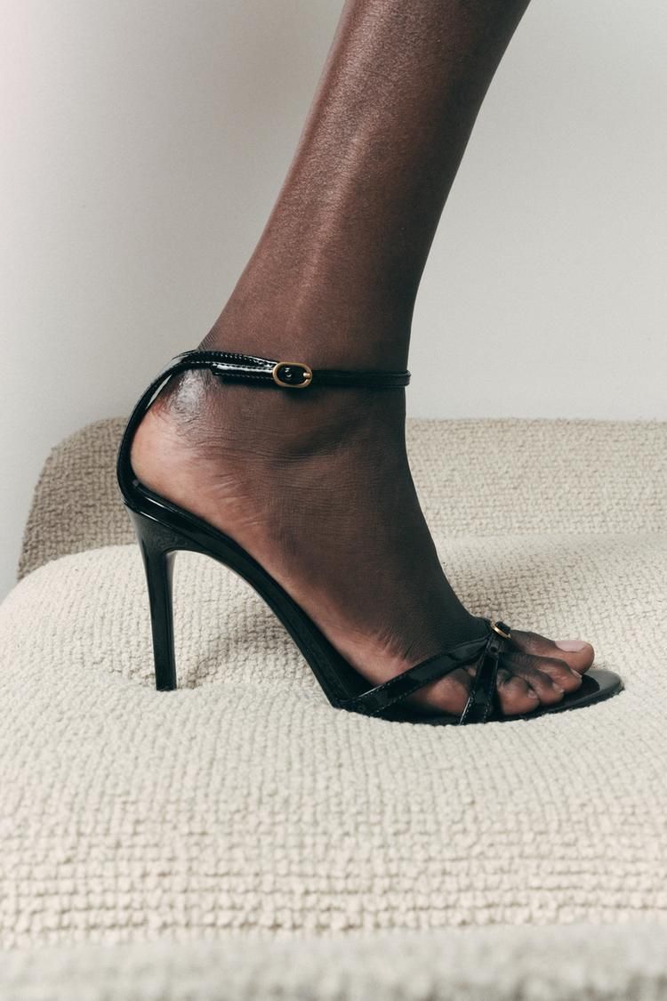 하이힐 버클 샌들 HIGH-HEEL BUCKLE SANDALS 452744403