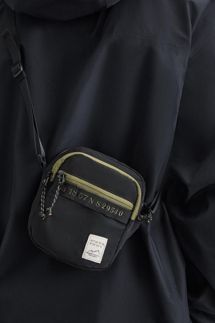 배색 테크니컬 크로스백 가방 CONTRAST TECHNICAL CROSSBODY BAG 452739815