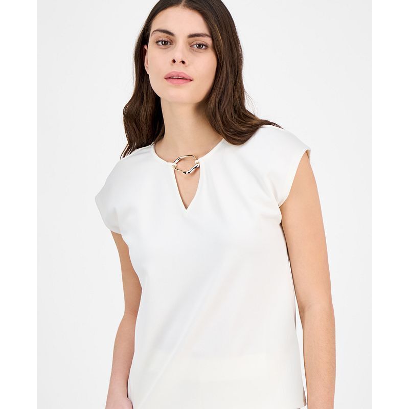 여성 엠보 탑 Women's Embellished Keyhole Top 22857498 White Dove