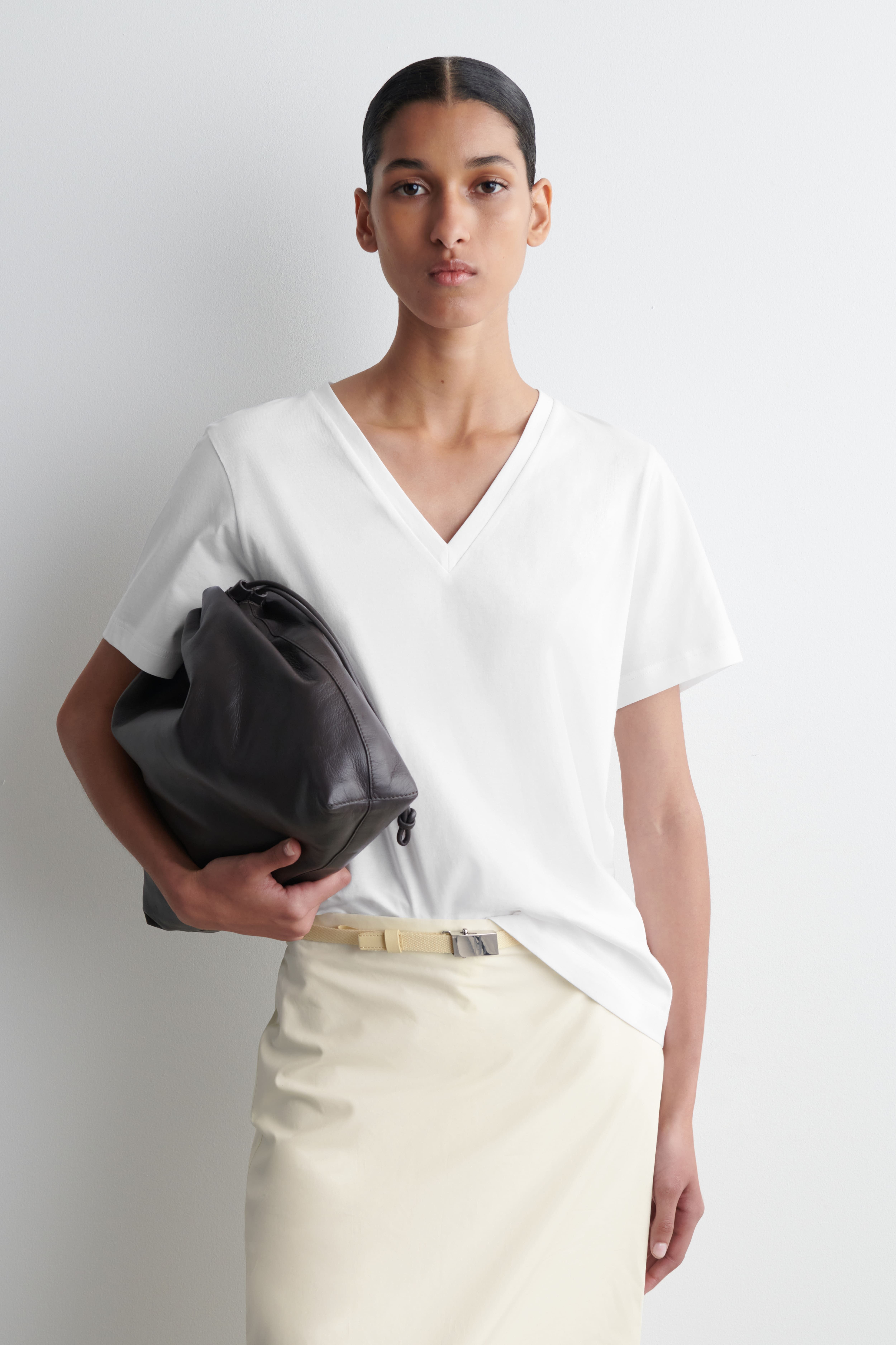 브이넥 코튼 티셔츠 V-NECK COTTON T-SHIRT 1277147004