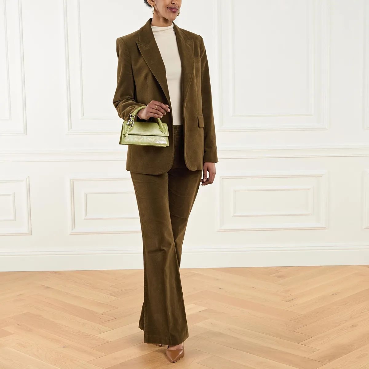 자크뮈스 르 치키토 롱 그린 크로스백 가방 Jacquemus Le Chiquito Long Green                        Crossbody Bag A0585573