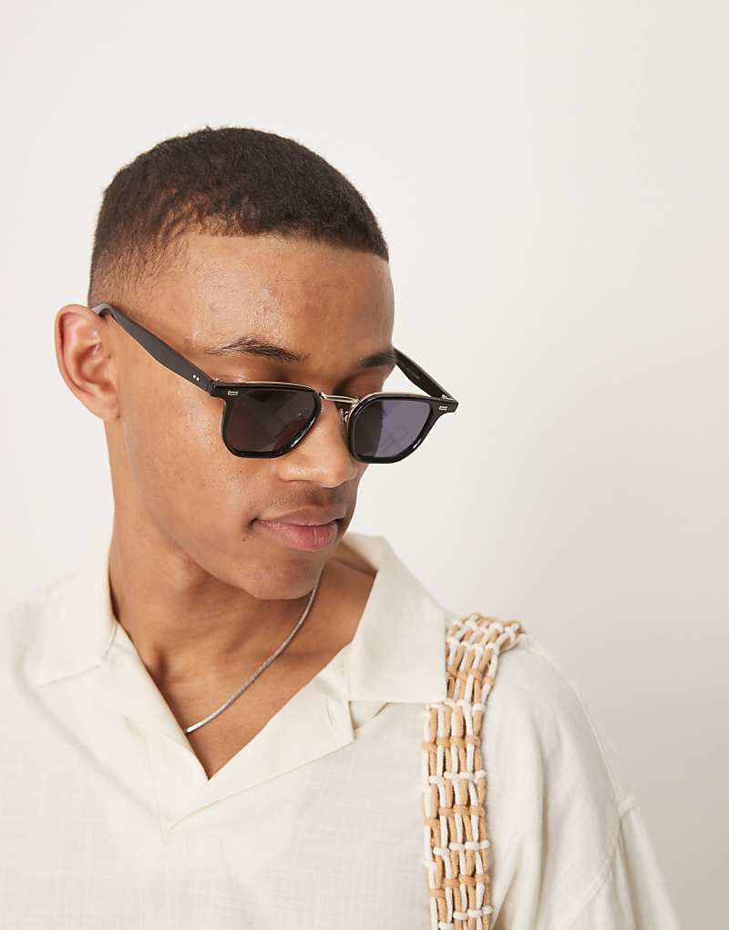 & Eckige Sonnenbrille mit schwarzem Gestell und getonten Glasern 207790407SCHWARZ