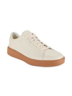 가죽 로우 탑 스니커즈 Traveller Leather Low Top Sneakers 0400021396075 IVORY