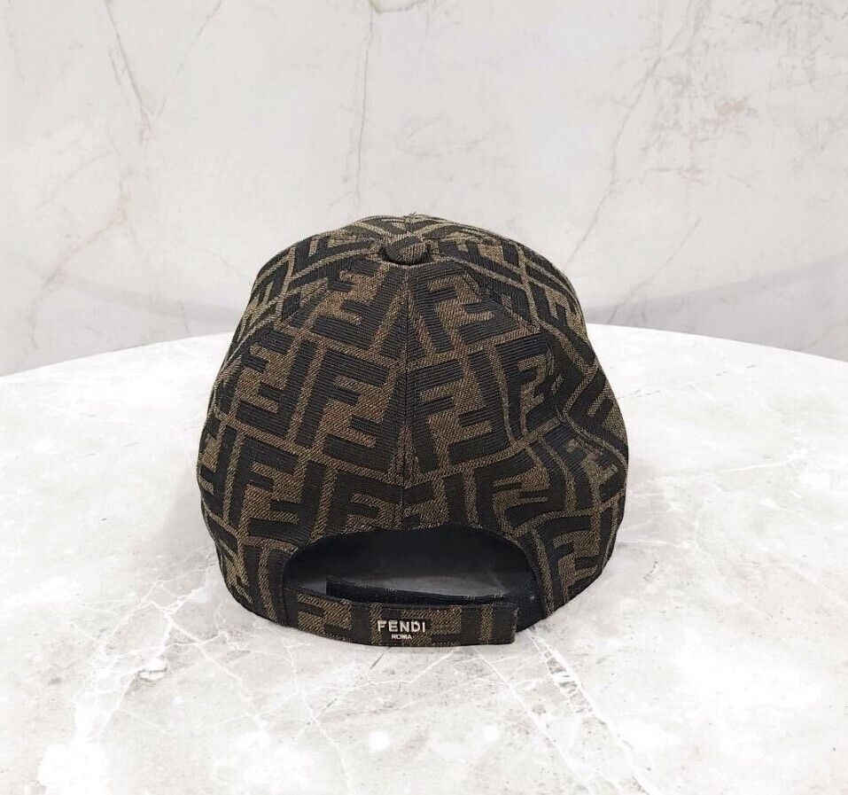 在庫有【FENDI】Fendi x Joshua Vides ベースボール キャップ