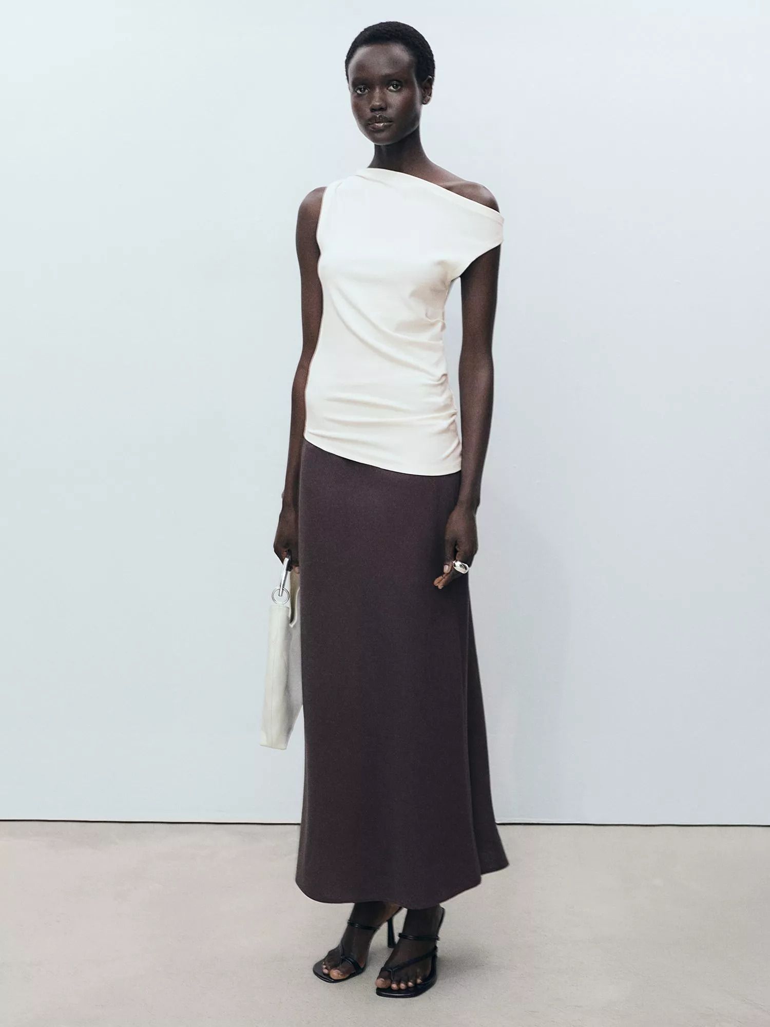 민소매 탑 Juls Drape Sleeveless Top 113652040 Light Beige