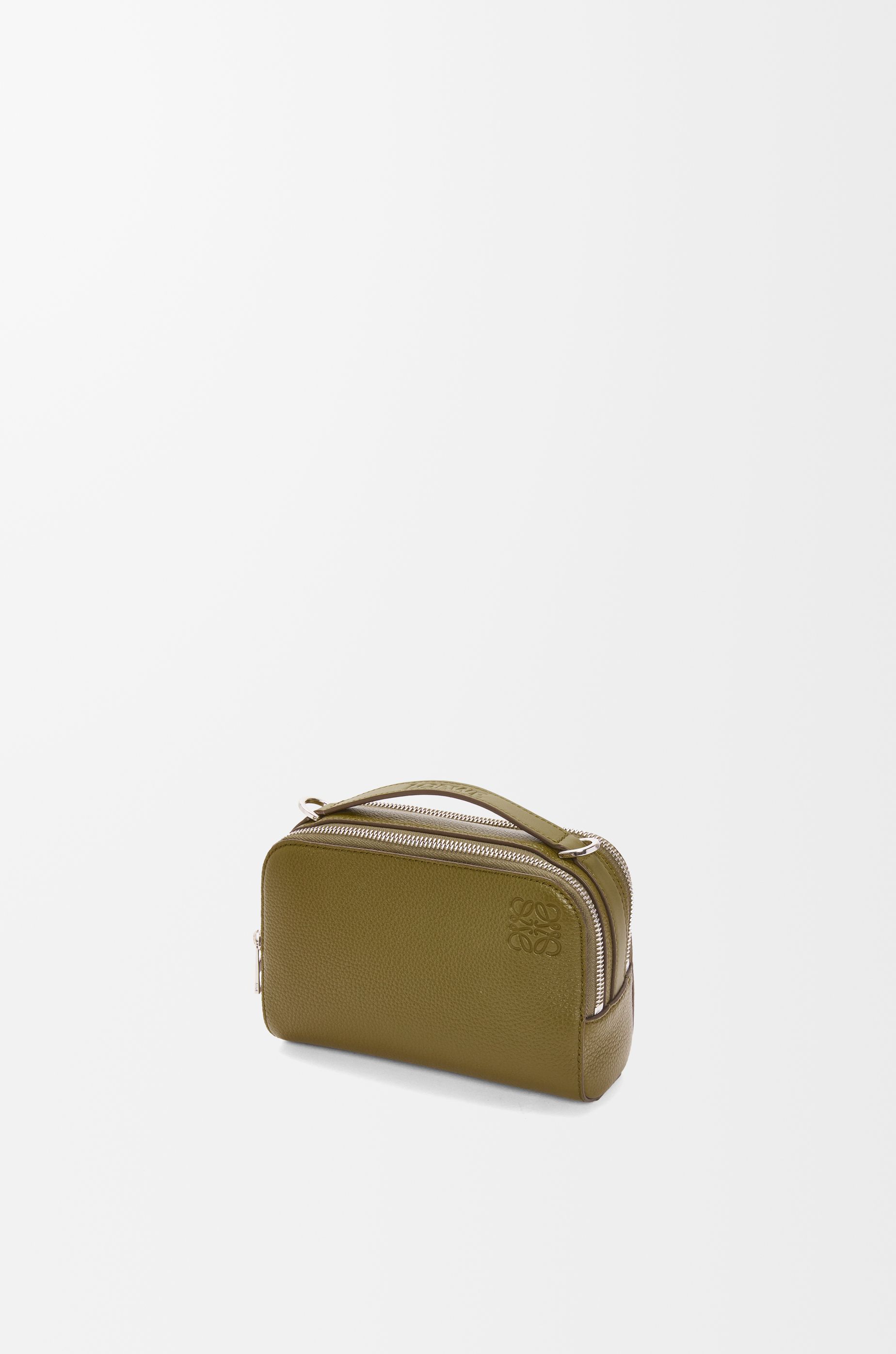 미니 크로스백 카메라 가방 소프트 카프스킨 Mini crossbody camera bag in soft grained calfskin C660R41X01 Olive