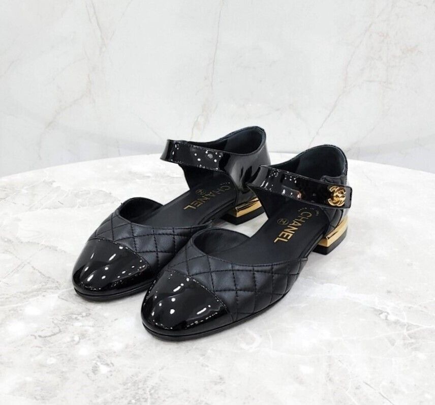 [CHANEL]★Mary Jane Turnlock Shoes Authentic CHANEL Mary Jane pumps, sandals, turnlock 35