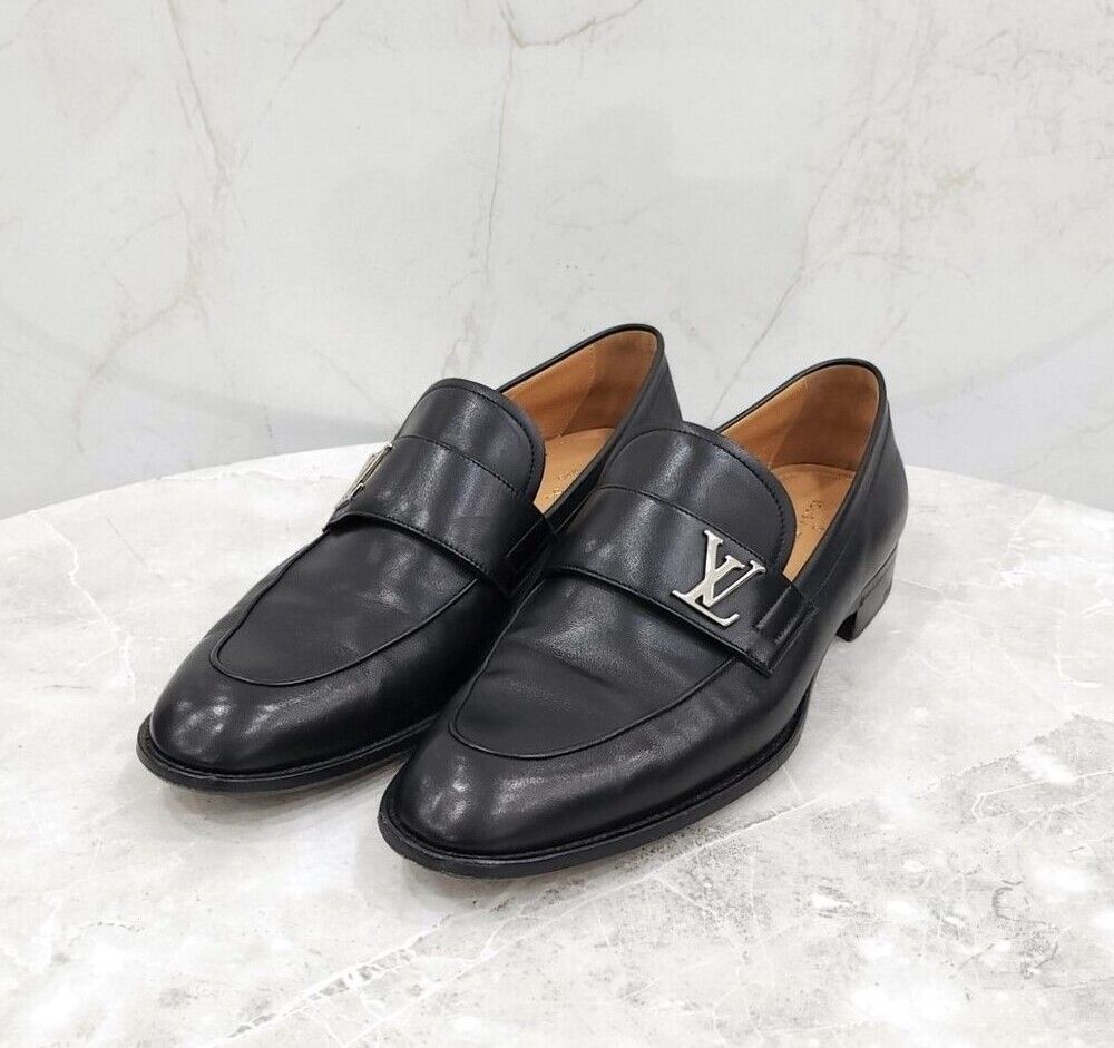 Louis Vuitton LV Saint-Germain Leather Loafers 1A32VY  display picture 2