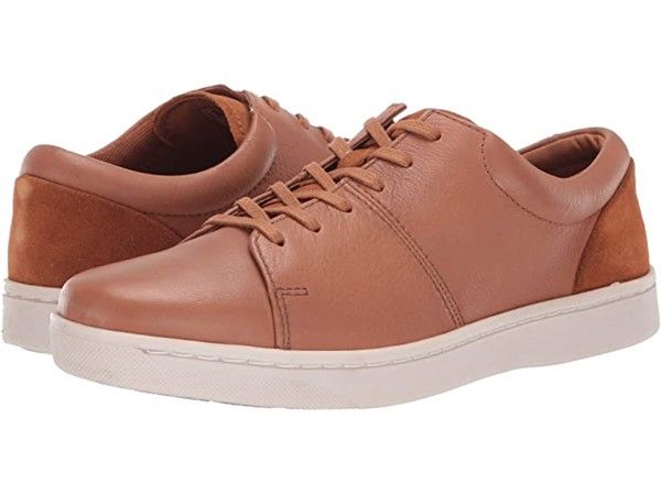 Clarks hotsell kitna vibe