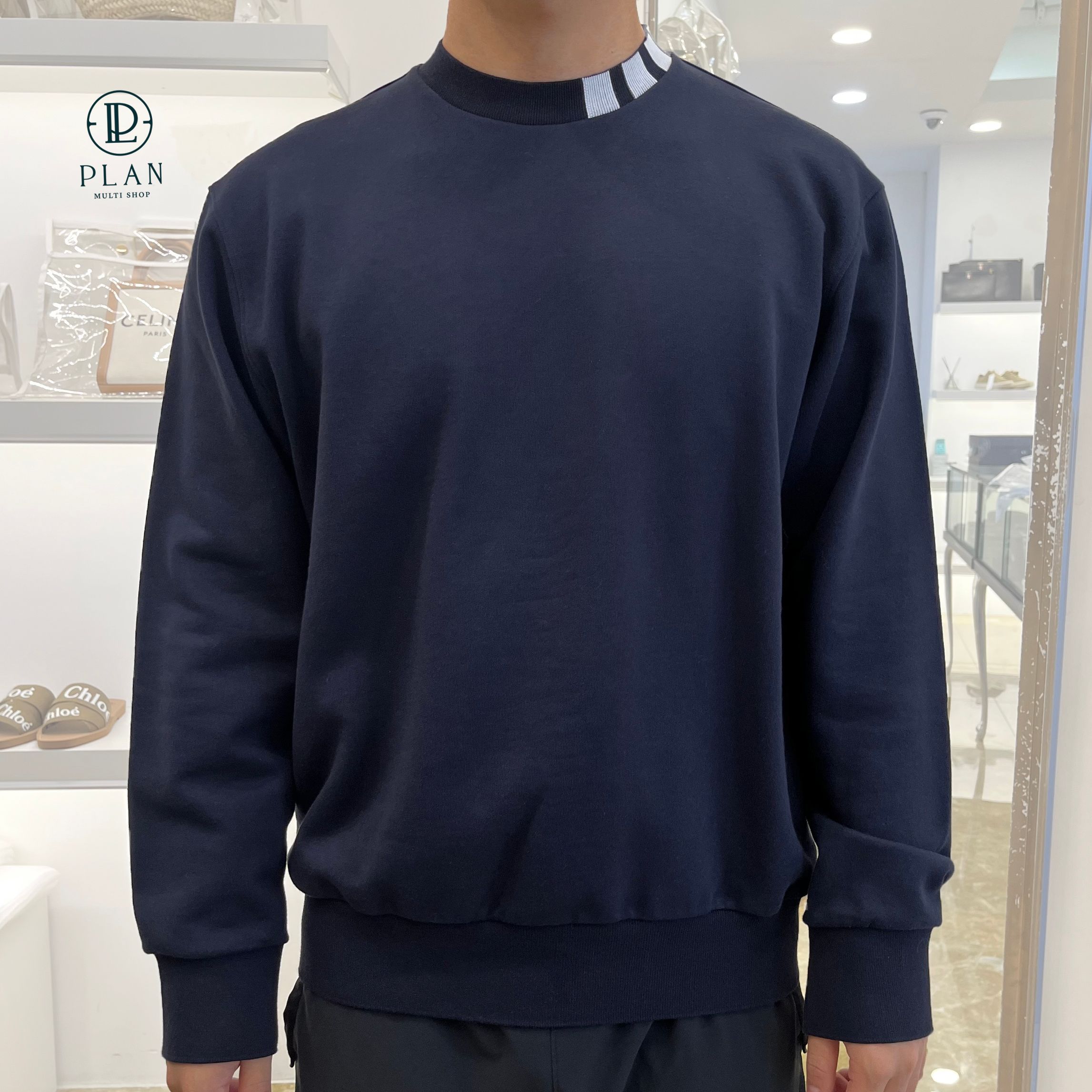 인타르시아 모크넥 맨투맨 네이비