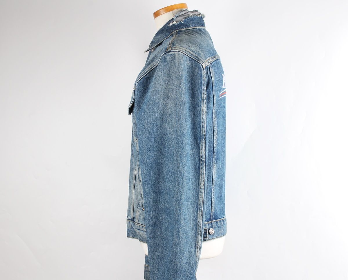 Balenciaga Wave Logo Denim Jacket 46 58801039 | eBay Balenciaga Wave Logo Denim Jacket 46 58801039 | eBay