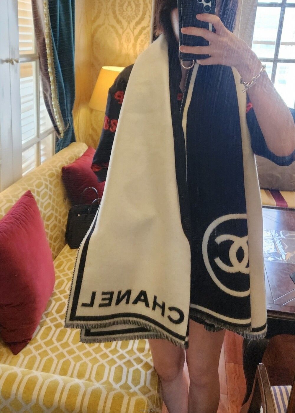 샤넬 남녀공용 목도리 스카프 숄 샤넬목도리 샤넬담요 샤넬로고목도리 샤넬이니셜 캐시미어 남녀공용