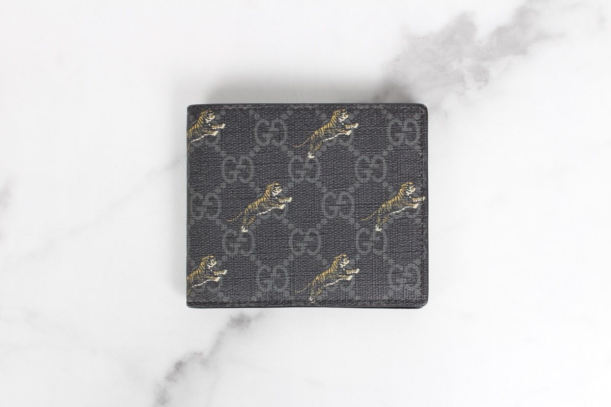 Gucci Jumping Tiger Bi-Fold Wallet Black 12345 63504640 | eBay