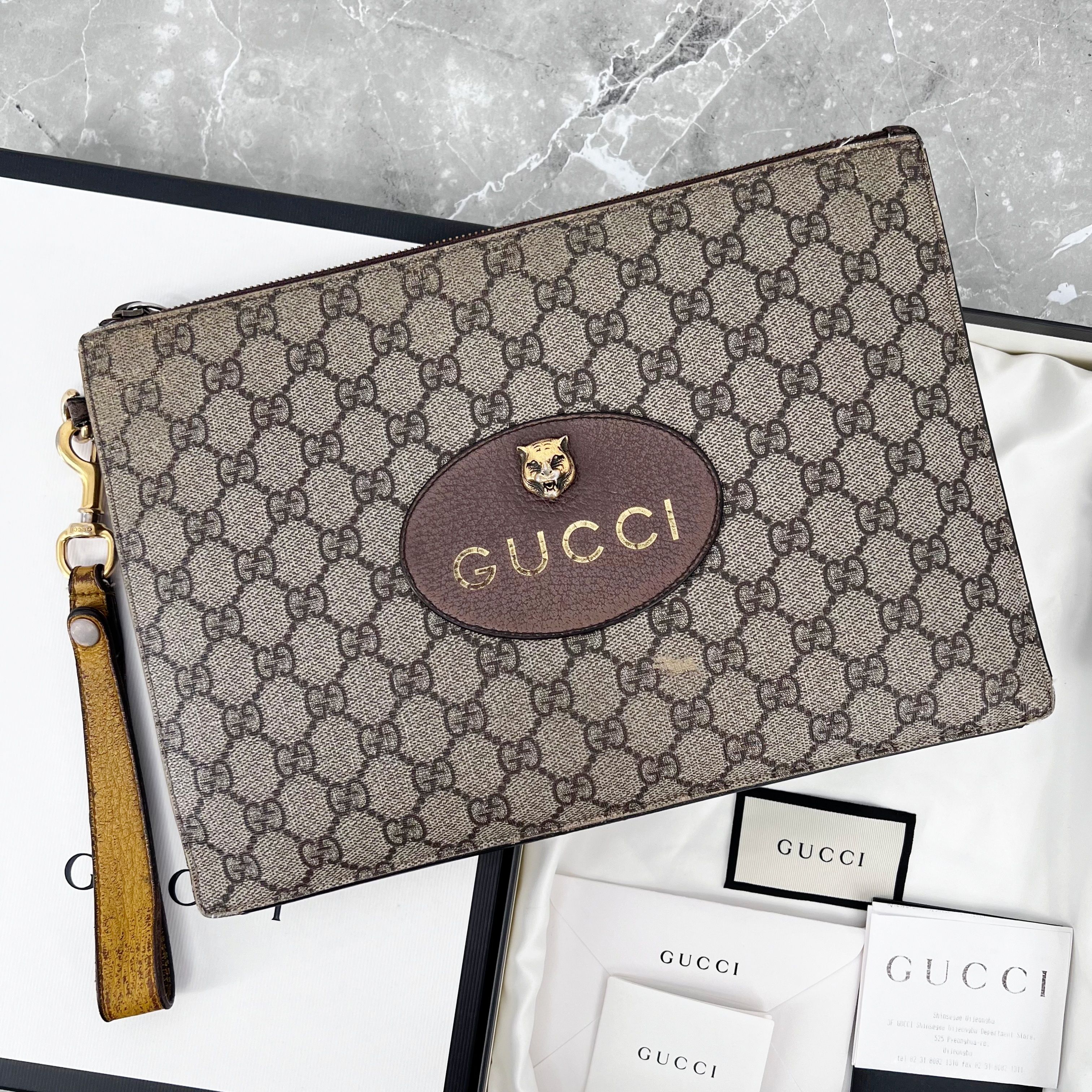 Gucci 18k Yellow Gold Corundum Black Icon Band - Ring Size