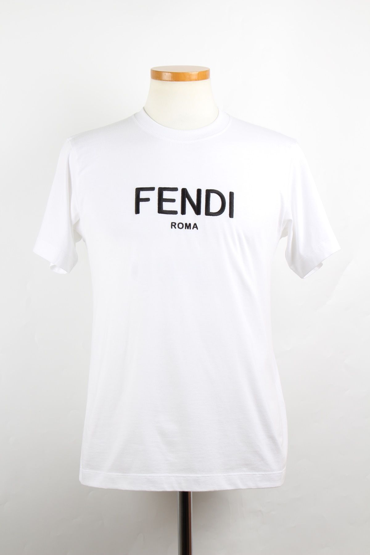 VIP【関税送料無料】希少 Fendi T-shirt Fendi Roma Fendi Roma Logo Short Sleeve T-Shirt S 70659839 | eBay