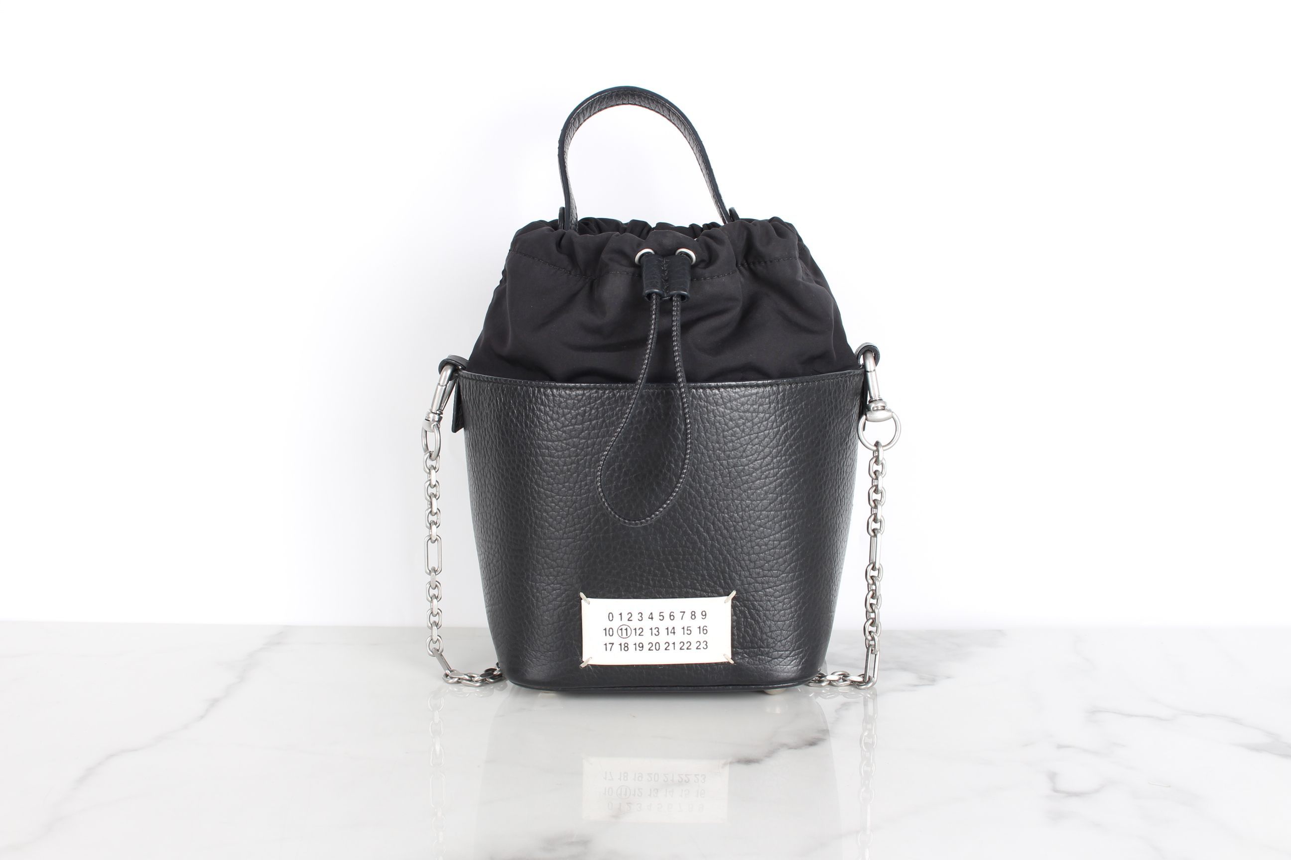残り1点★MAISON MARGIELA 5AC BUCKET BAG☆送関込 Maison Margiela Number Bucket Bag Small 12345 71111070 | eBay