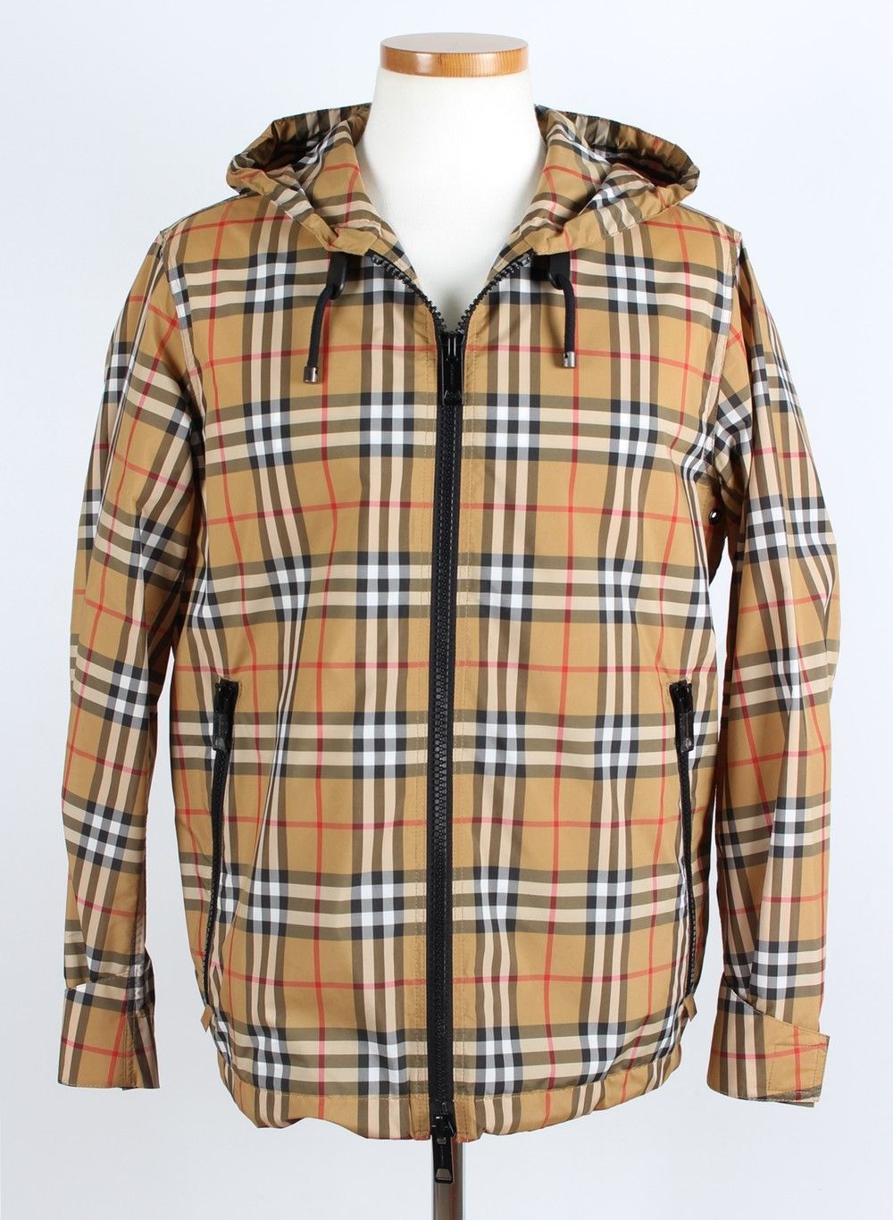 Check Jacket in Archive beige - Women, Nylon | Burberry