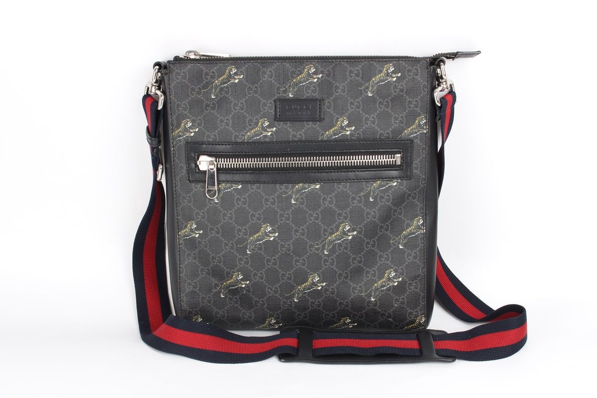 Gucci Jumping Tiger Supreme GG Crossbody Bag 12345 72005177
