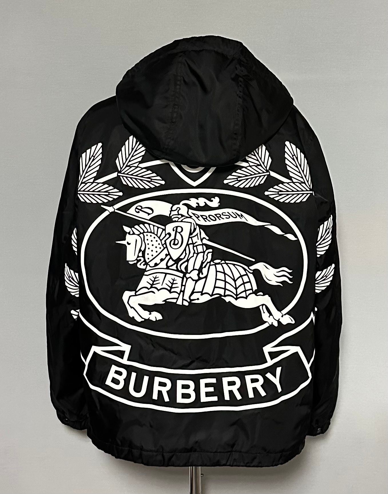 Burberry Standford Back Logo Jacket 105 72524965 | eBay Burberry Standford Back Logo Jacket 105 72524965 | eBay