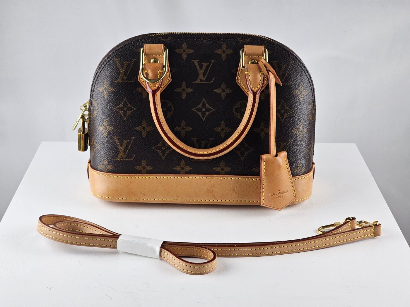 루이비통(Louis Vuitton) | 알마 BB 모노그램 캔버스 토트 숄더백 | 트렌비
