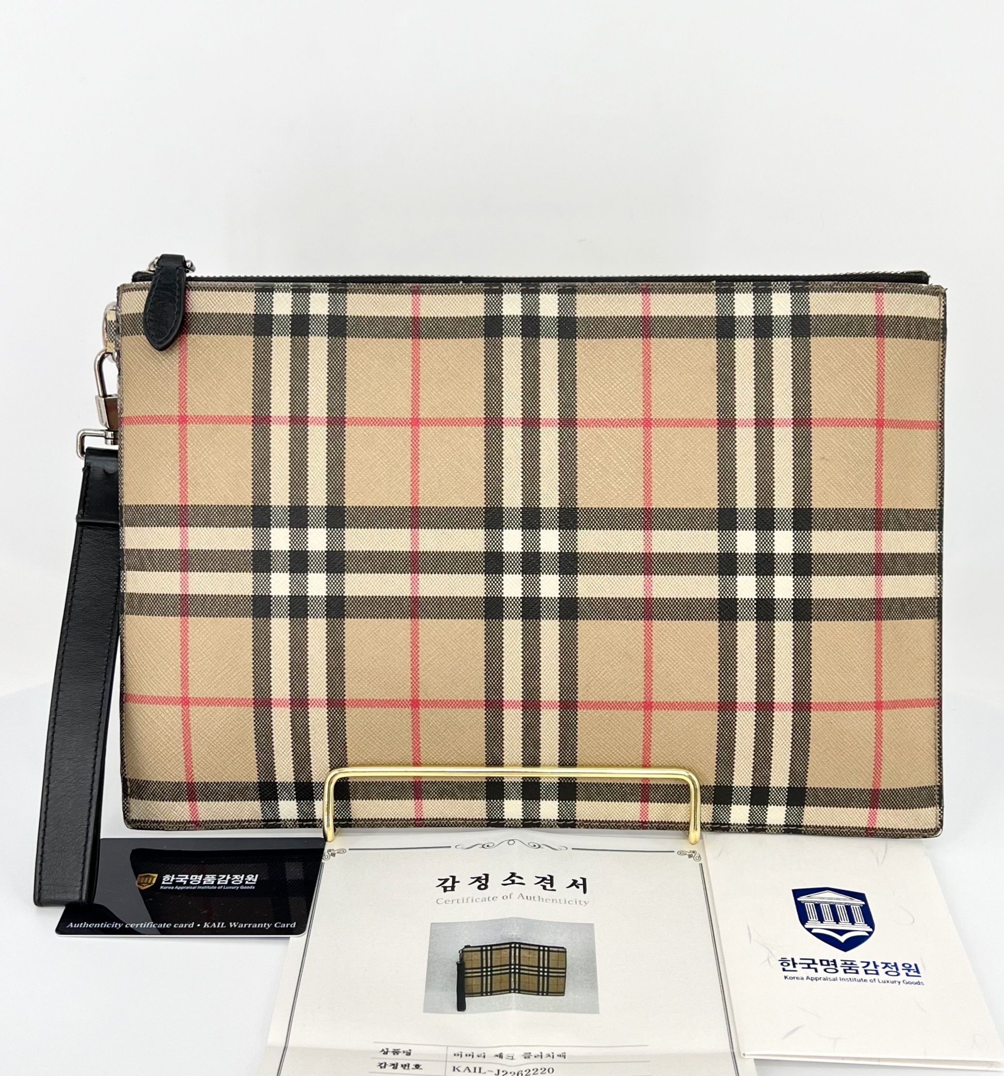 Burberry Check Men's Clutch Bag SKU: OS 75735981 | eBay