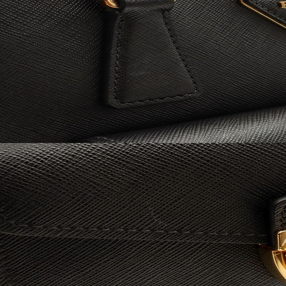 並行輸入品 PRADA プラダ SPR17W 1AB-07Z ブラック 黒