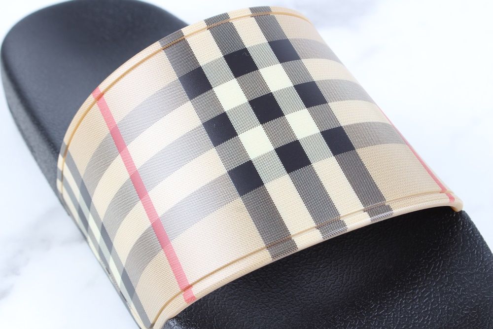 Burberry Check Slide Slippers 37 79712087 | eBay