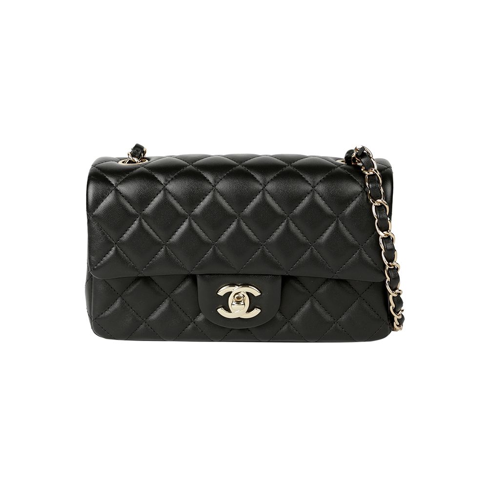 샤넬 클래식 뉴미니 램스킨 숄더백 블랙 금장