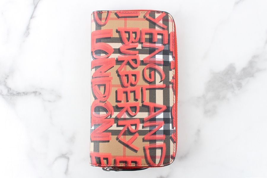 Burberry Graffiti Check Zip Long Wallet Red 12345 92714558