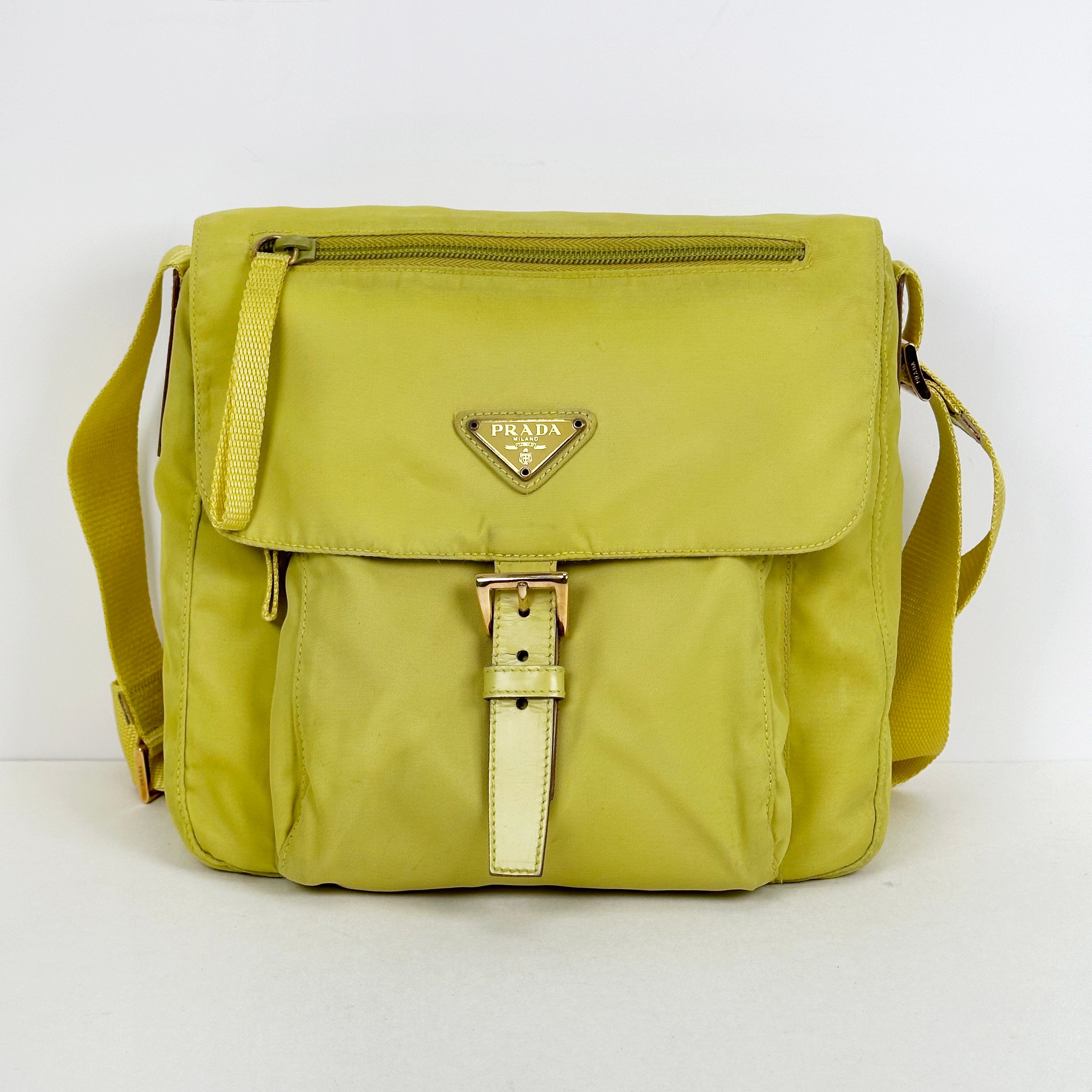 Prada Lemon Yellow Shoulder Bag Prada Yellow Saffiano Re-Edition 2005 Shoulder Bag – Modaselle main image 2