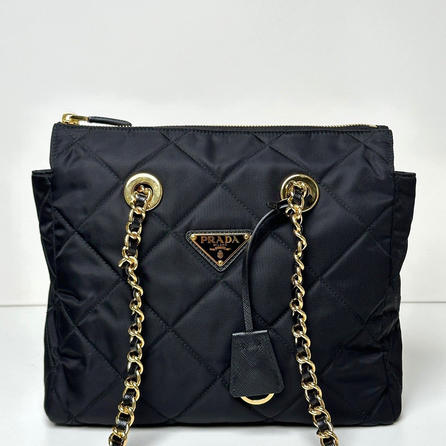PRADAノベルティバック Prada Re-Edition 1955 Nylon Padded Chain Shoulder Bag 1BG468