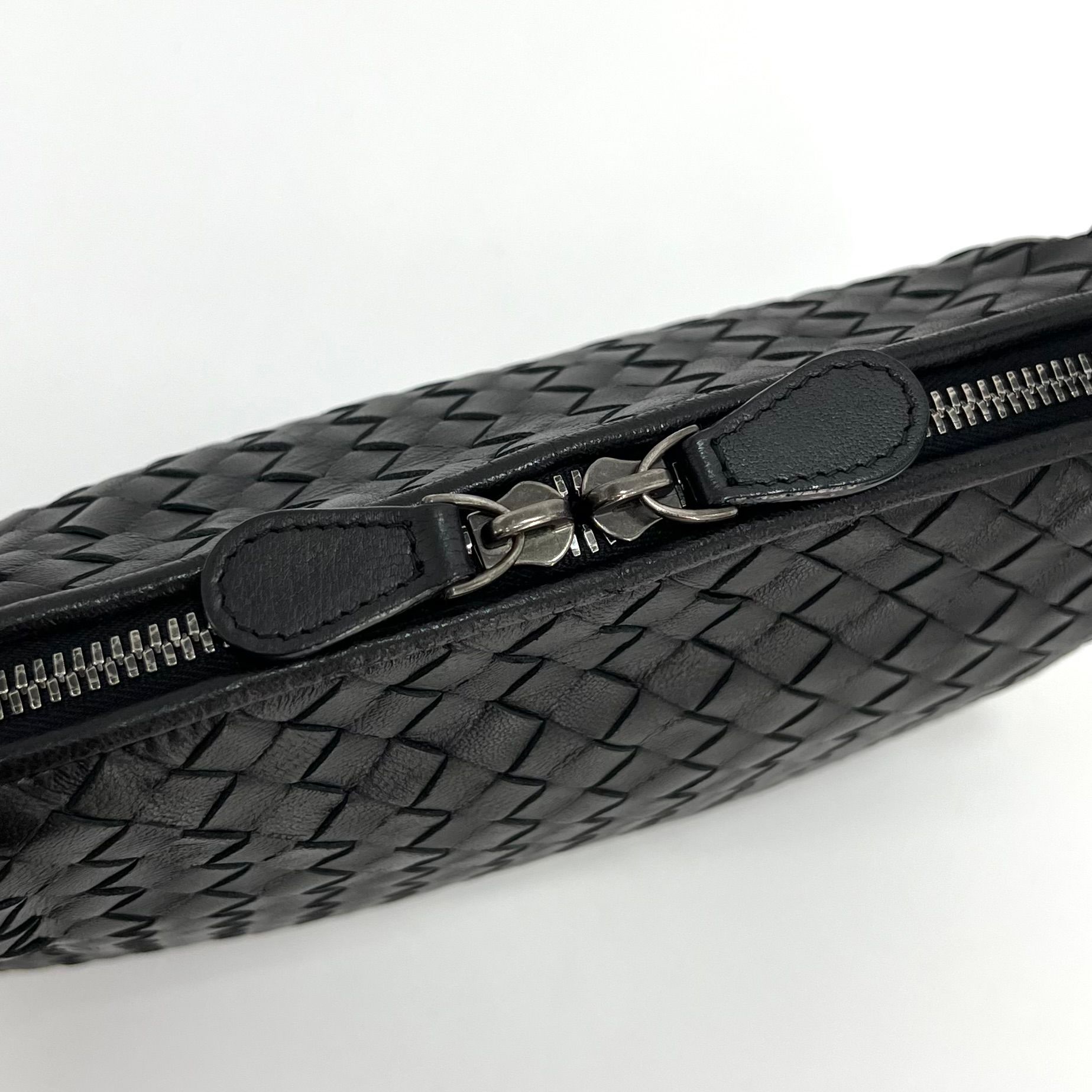 Bottega Veneta Intrechia No. Dini Crossbody Bag Black SKU Bottega Veneta Intrechia No. Dini Crossbody Bag Black SKU