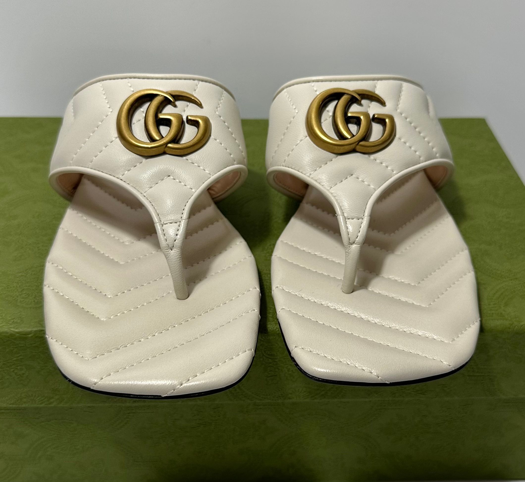 Gucci GG Logo Flip Flop Slippers 245 111025785 | eBay