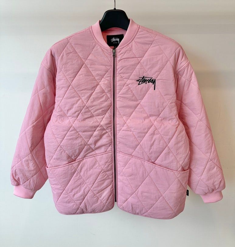 스투시 AU(호주) 크라운 퀼팅 자켓 ST1M0305 핑크 WOMENS