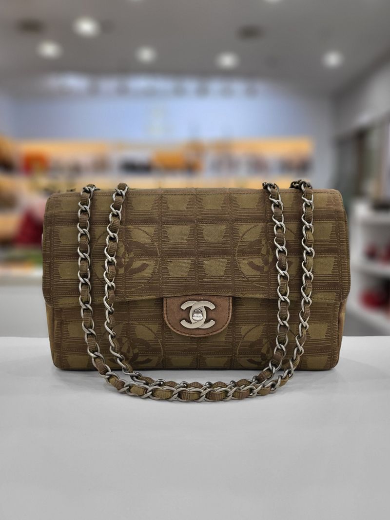 CHANEL Classic Fabric Silver-tone Shoulder Bag 7 Series