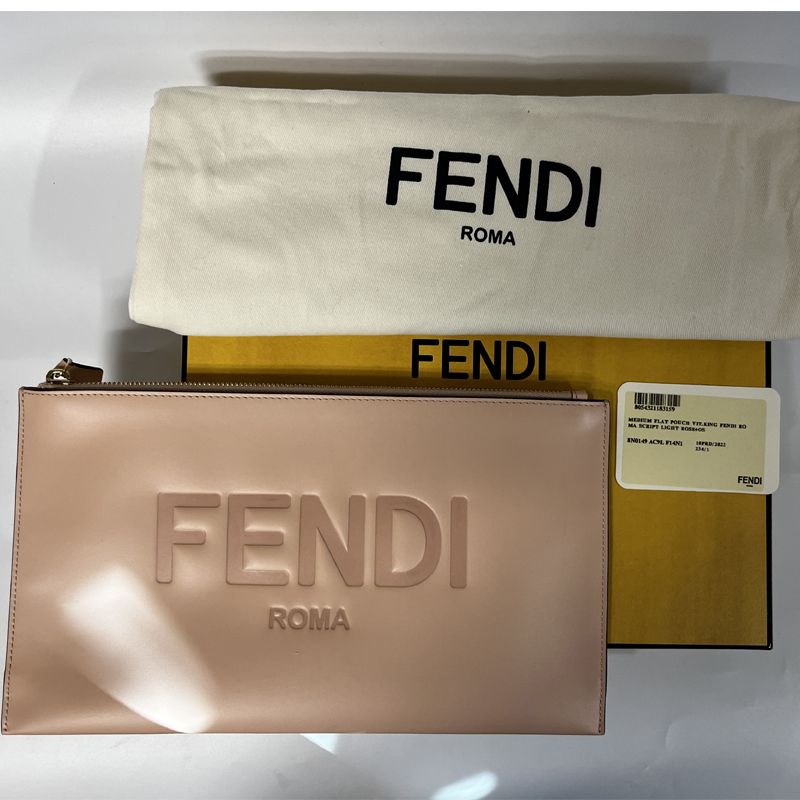 FENDI 펜디 플랫  클러치 미디엄 8N0149 AC9L F14N1