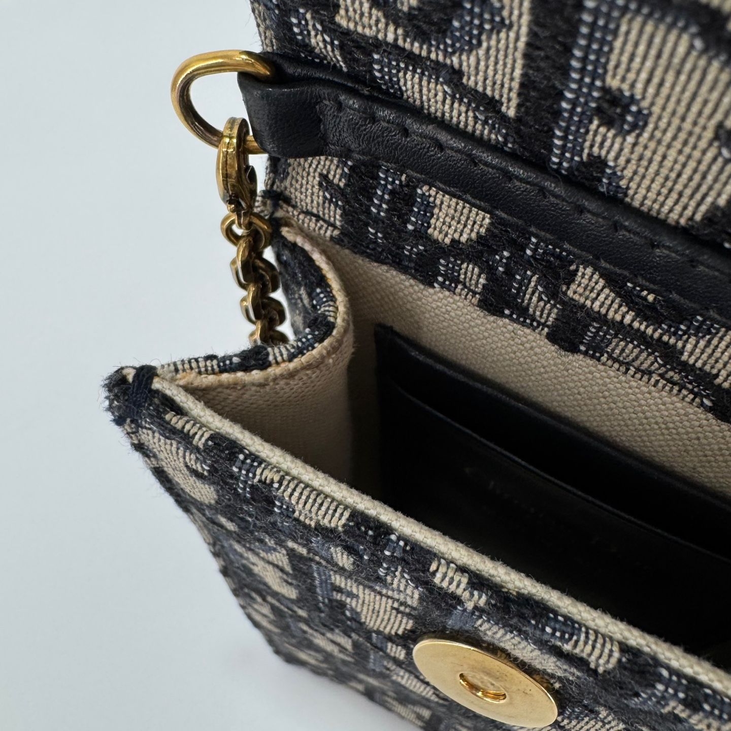 Dior Crossbody Phone Holder Bag with Chain (S5641CTZQ M928 Dior Crossbody Phone Holder Bag with Chain (S5641CTZQ M928