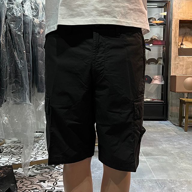 와펜 패치 블랙 코튼 카고 버뮤다 숏츠