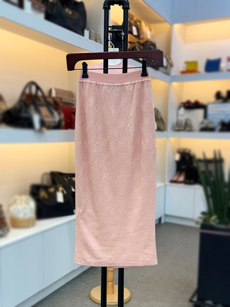行列のできるレビュー商品、集めました。高評価アイテム Skirt Pencil Knit Logo Allover Fendi 36 eBay | 126960881 FZQ669 トップス
