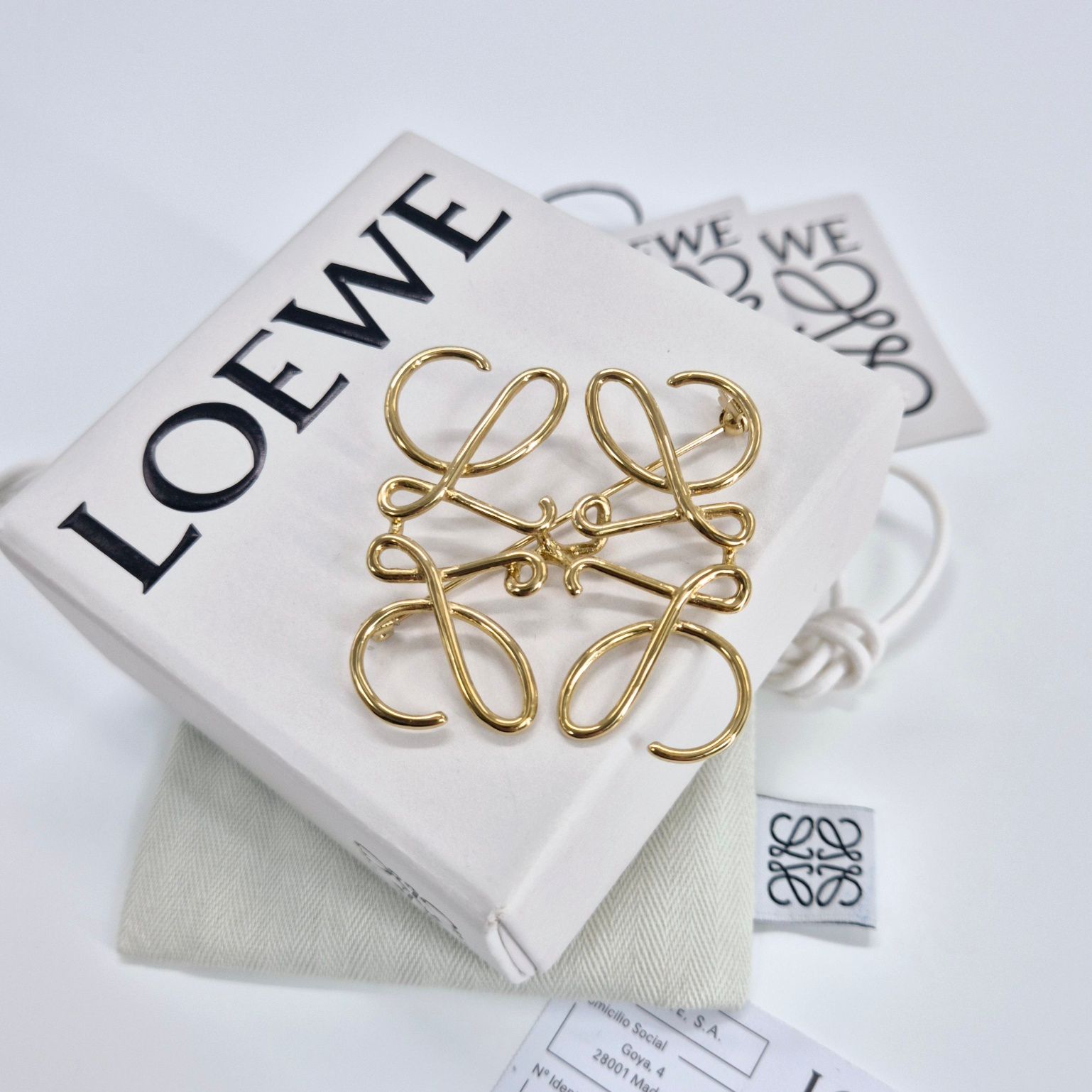Loewe Anagram Brooch Metal Gold 11125020 128530041 | eBay