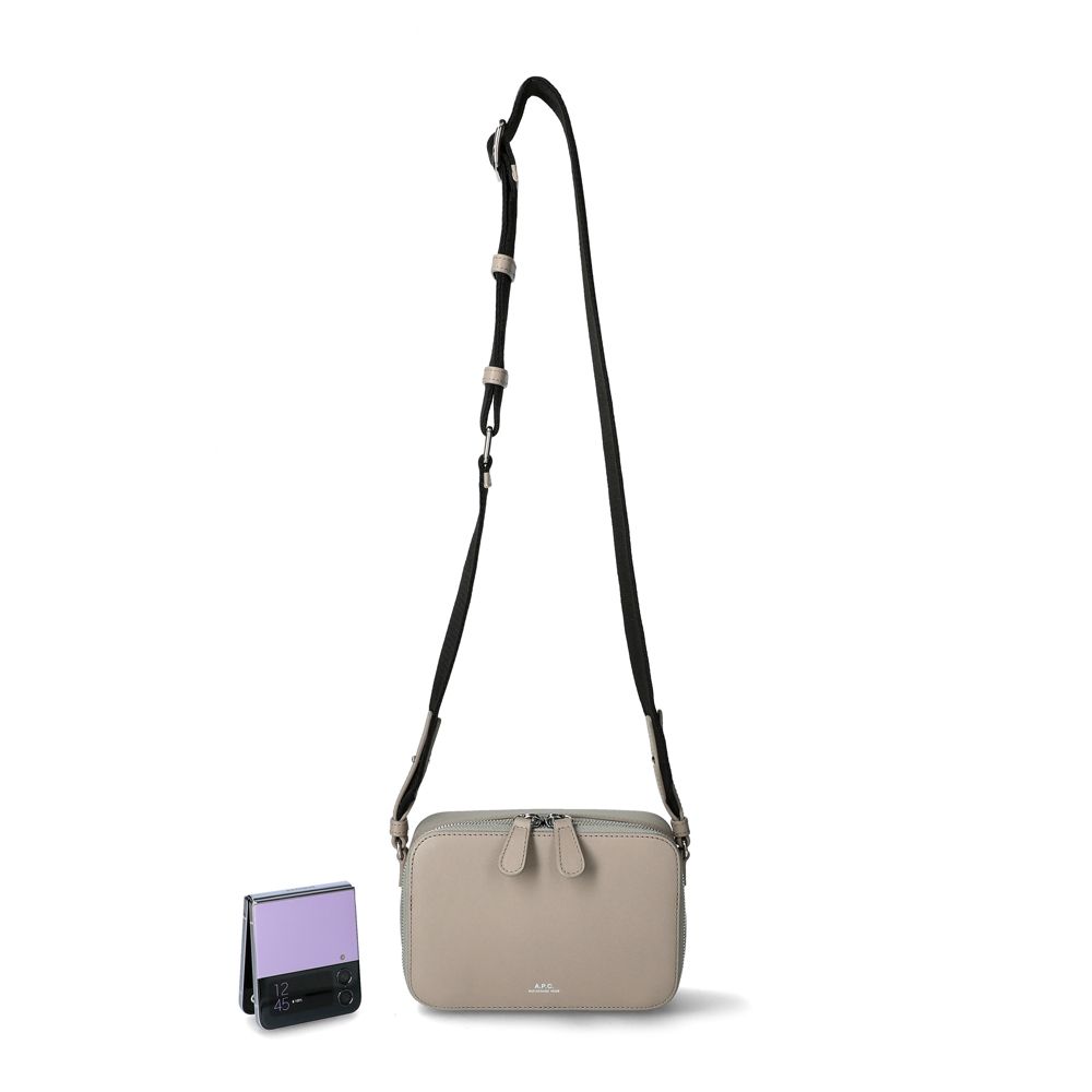 A.P.C.｜ ショルダー付 カメラバック PXBJQ-M61695 A.P.C. APC アーペーセー ショルダーバッグ SOHO CAMERA BAG