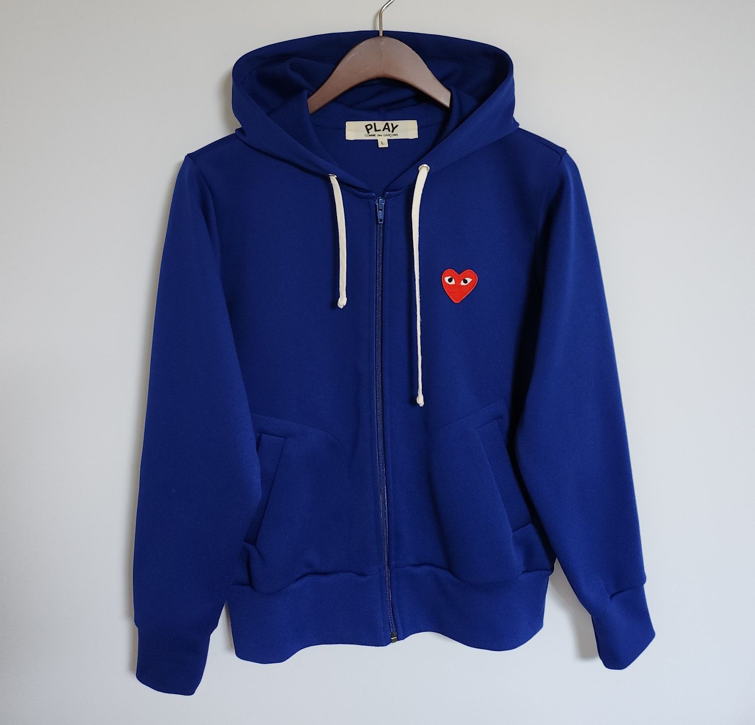 ☆COMME des GARCONS☆ Women's Archive Logo Fleece Hoodie Nav Comme Des Garcons Blue Red Patch Women's Hooded Zip-Up AZ