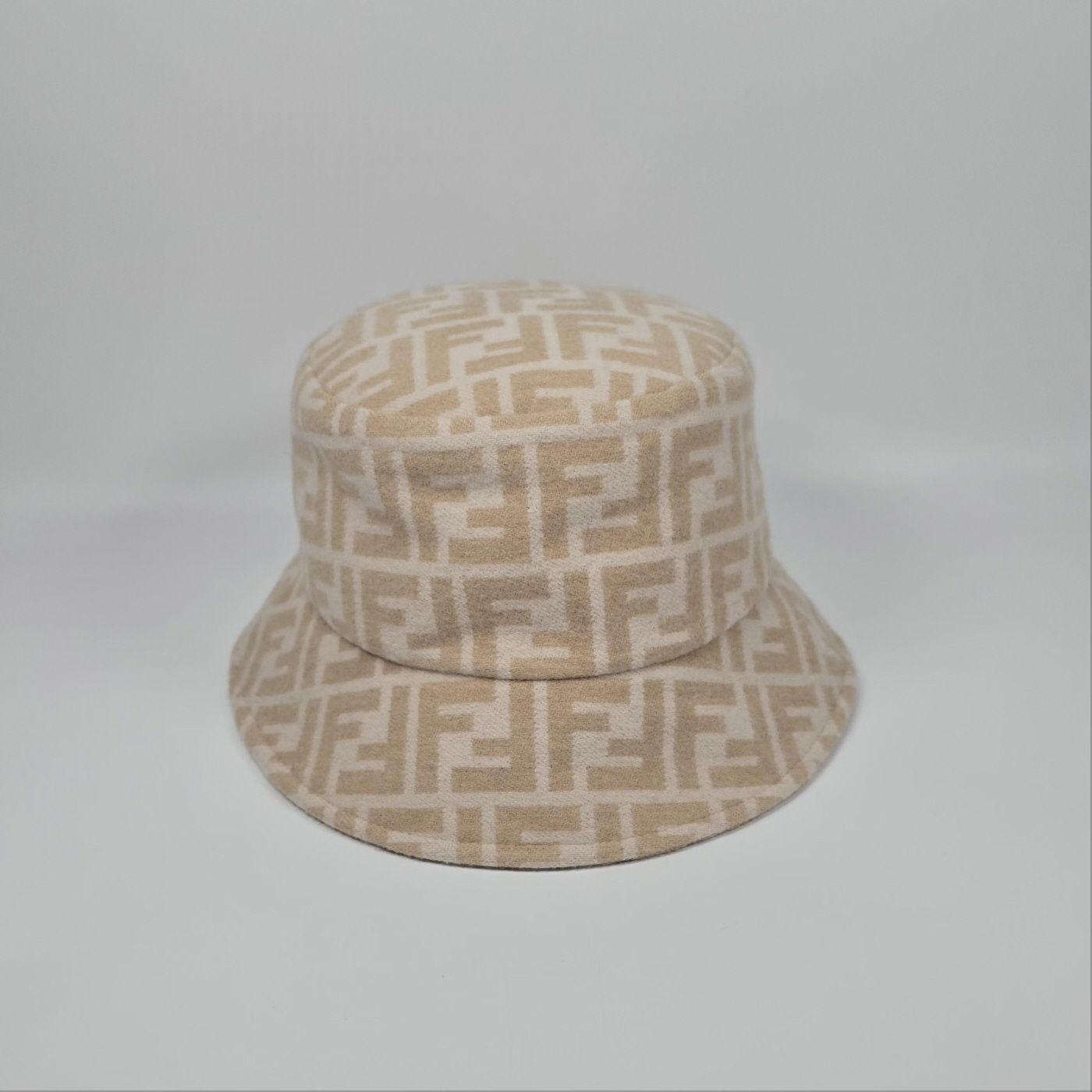 펜디(Fendi) | FENDI 펜디 FF cotton baseball cap FXQ964 AN9U 펜디(Fendi) | FENDI 펜디 FF cotton baseball cap FXQ964 AN9U